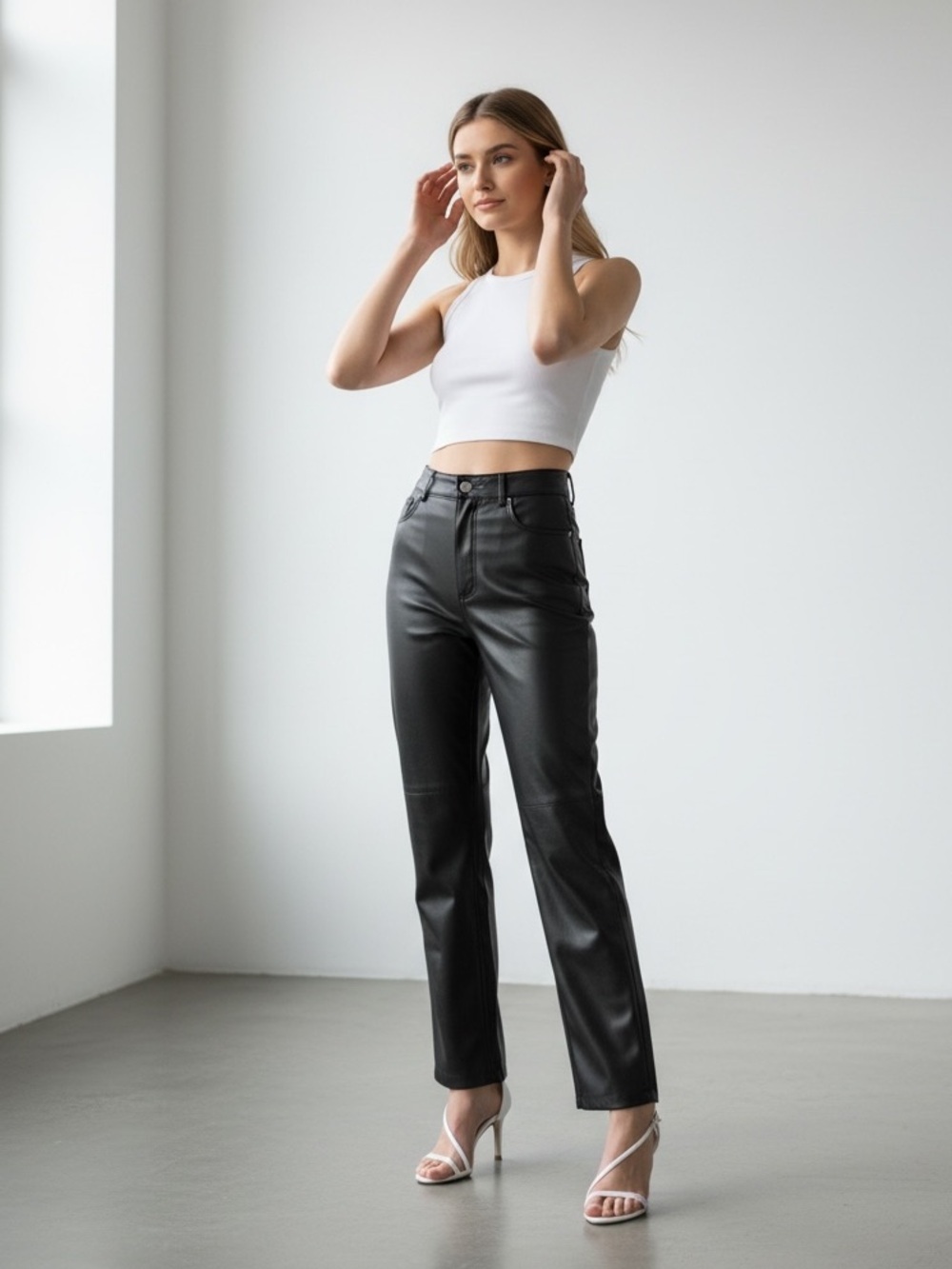 WILFRED The Melina Pant High-Waisted Vegan Faux Leather Pants in Black Size 6
